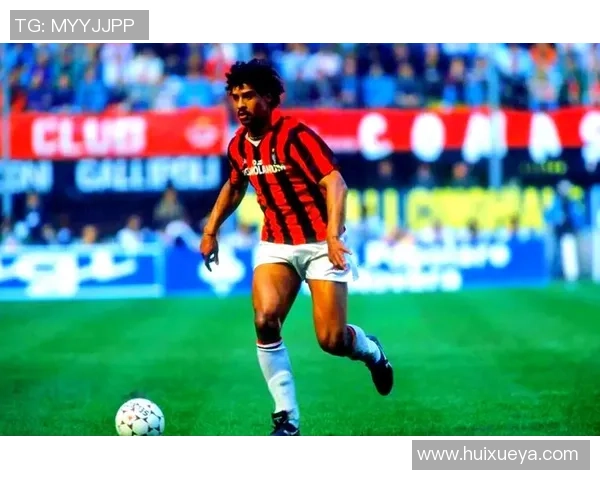 足球场上最具魅力与风采的球星高清背景图展示 足球场上最具魅力与风采的球星高清背景图展示